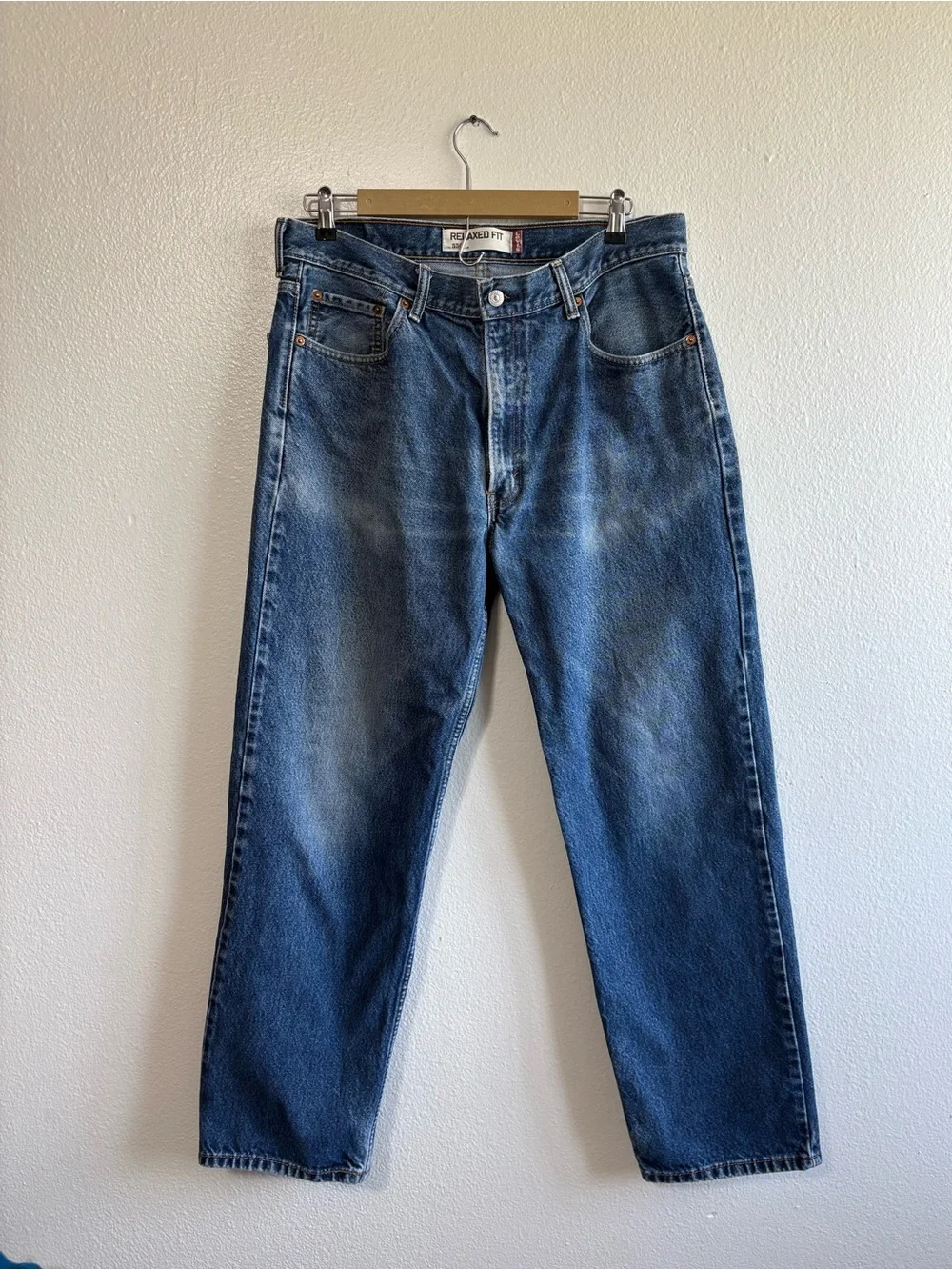 Vintage Levi’s 550 Relaxed Fit Medium Wash Faded Jeans Baggy Denim